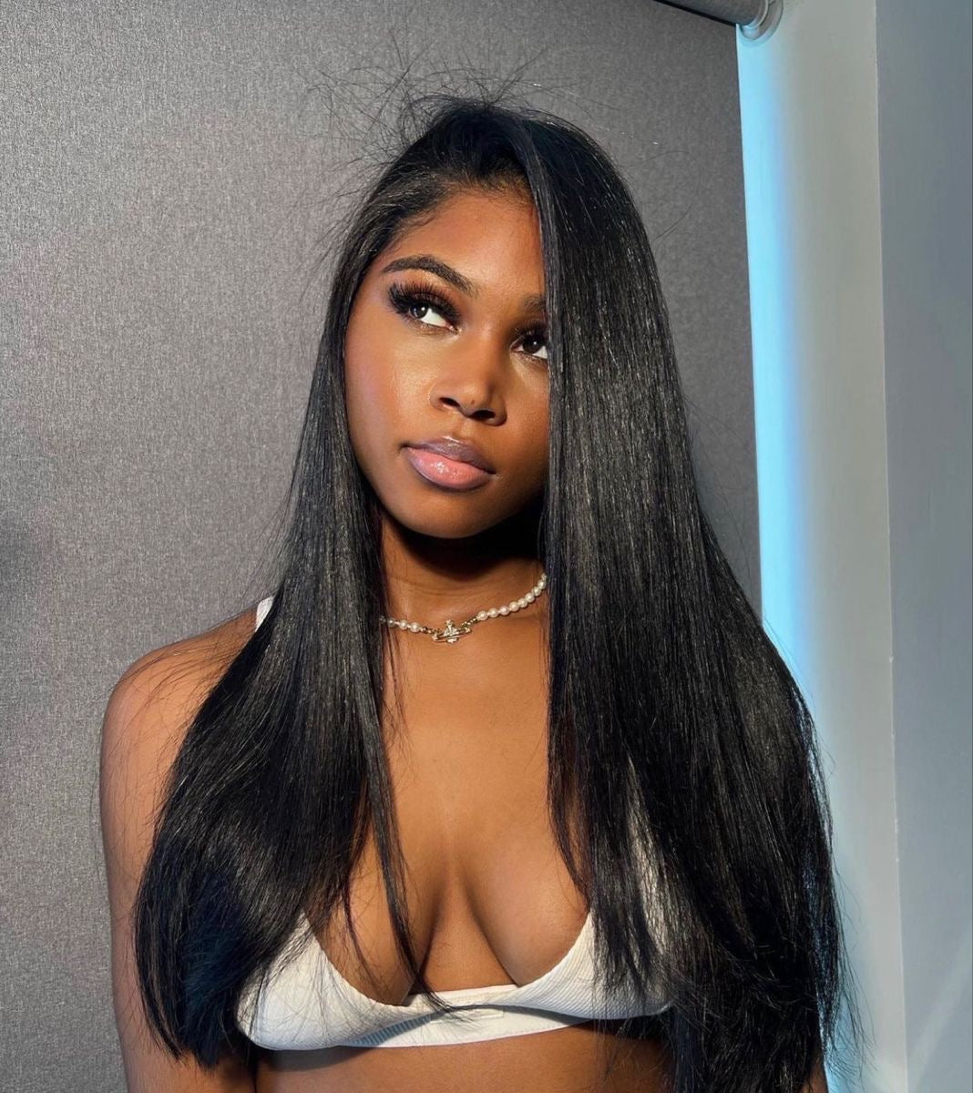 Viral Straight Half Wig