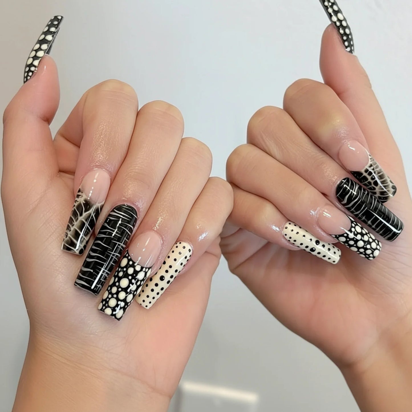 24pcs Y2K girl style Fake Nails Musical Note Star Pattern Long Coffin False Nails Wearable Spicy Girls Ballet Press on Nails