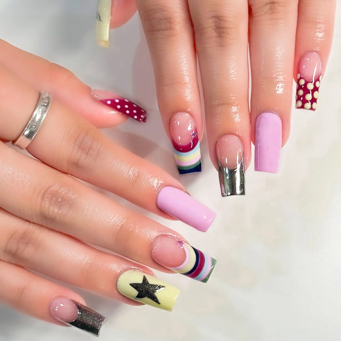 24pcs Y2K Sweet Stars Press On Nails Blue Brown Stripes French Style False Nails Wave Point Designs Autumn Vintage Fake Nail